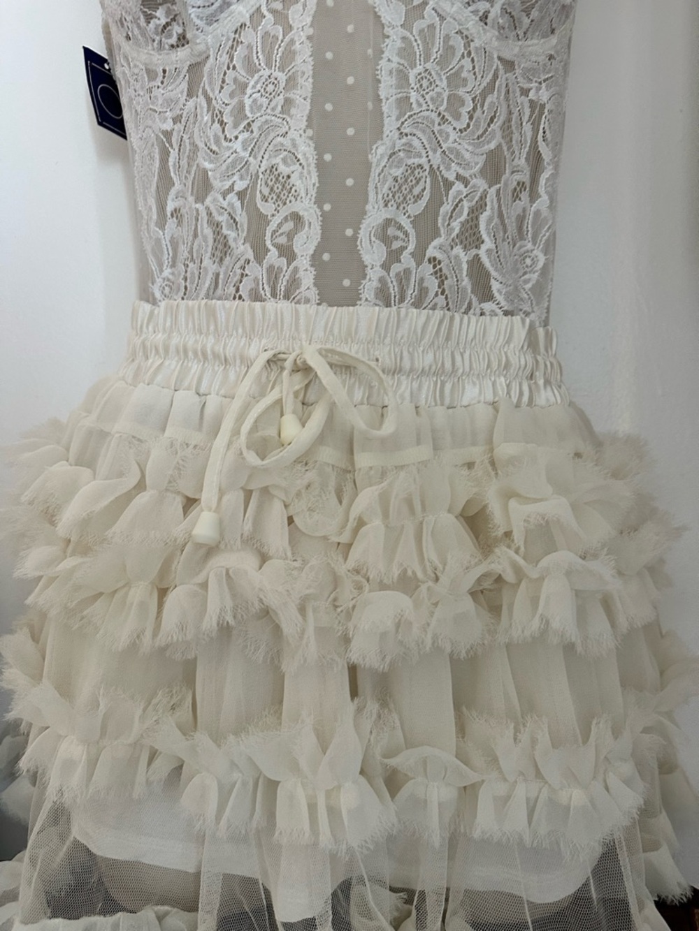 Vintage Women's White Ruffle Layered Mini Skirt - Unbranded - Picture 8 of 10